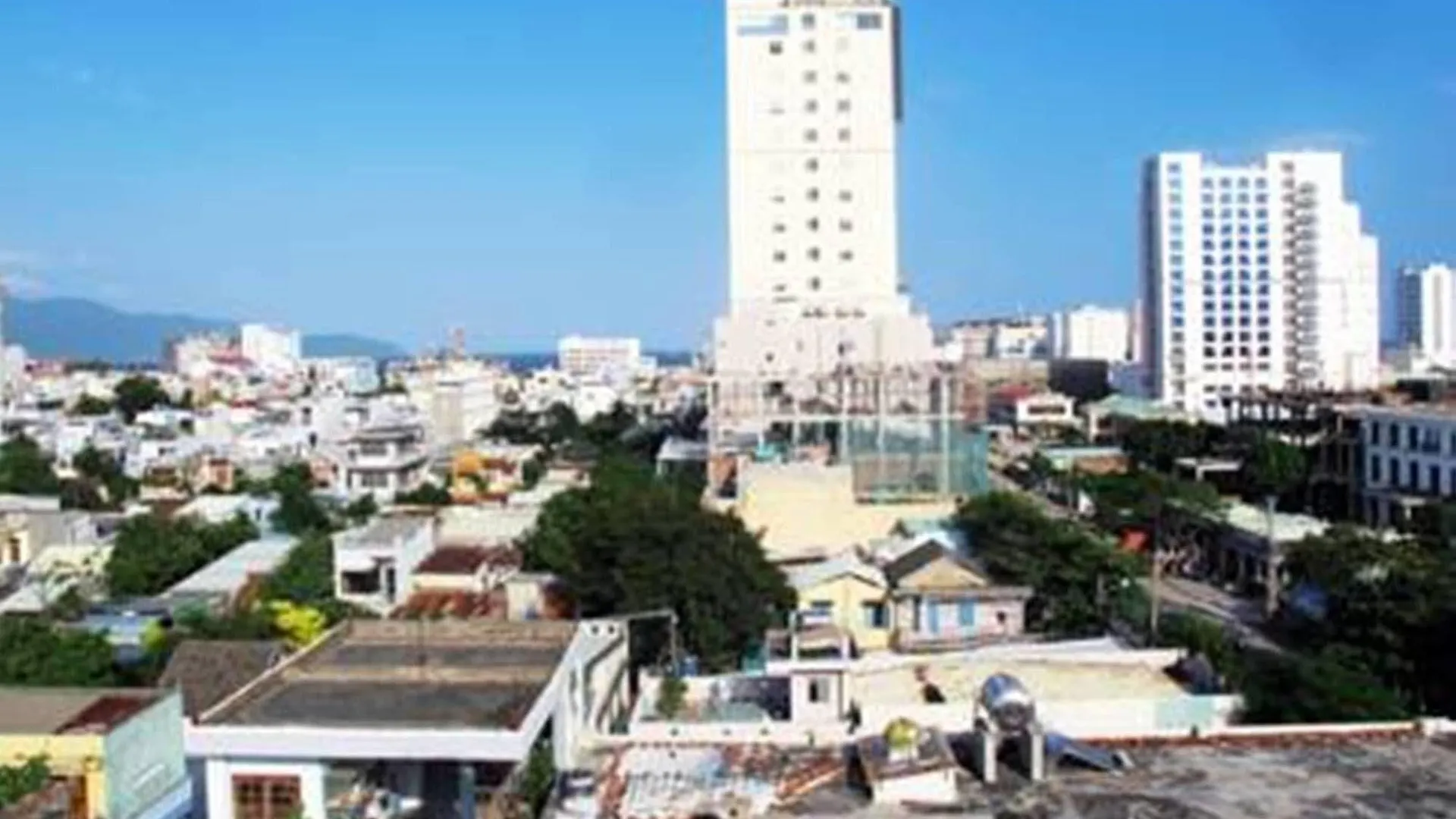 Truong Son Tung 2 Hotel Дананг