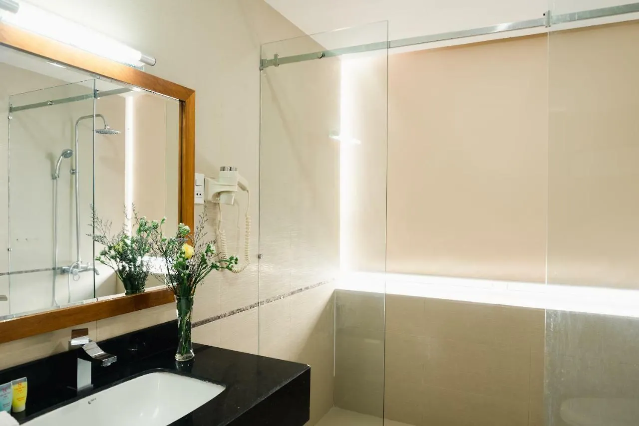 Truong Son Tung 2 Hotel Danang 3*,  Vietnam